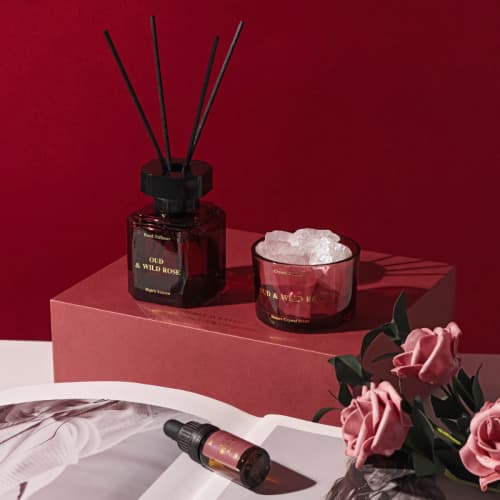 Dyfuzor zapachowy OUD & Wild Rose z kryształem i olejkiem + dyfuzor trzcinowy
